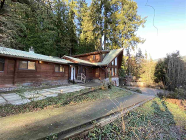 Kitchen Photo of 1458 Pipeline Road, Coquitlam, BC