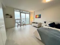 809 180 E 2nd Avenue, Vancouver, BC