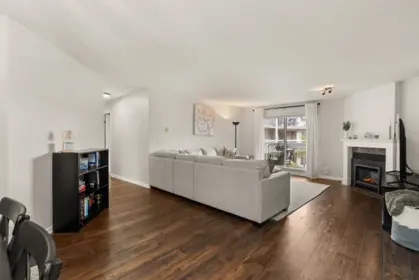201 9299 121 Street, Surrey, BC, Surrey — Apartment/Condo for sale