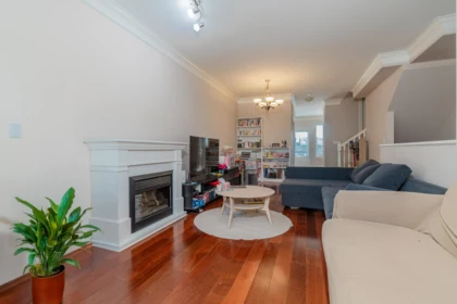 8 9051 Blundell Road, Richmond, BC, Richmond — Townhouse for sale