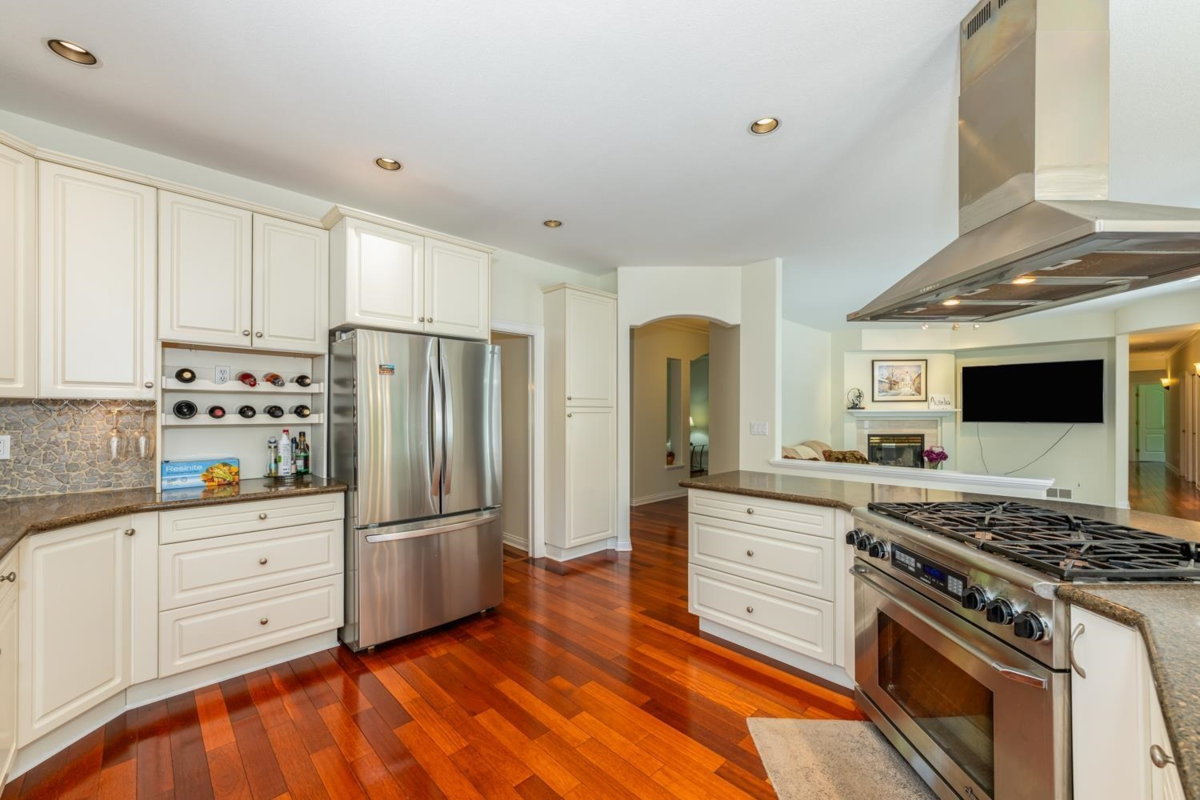 Pantry Photo of 13966 26 Avenue, Surrey, BC