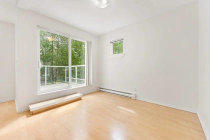D303 9838 Whalley Boulevard, Surrey, BC, Surrey — Apartment/Condo for sale