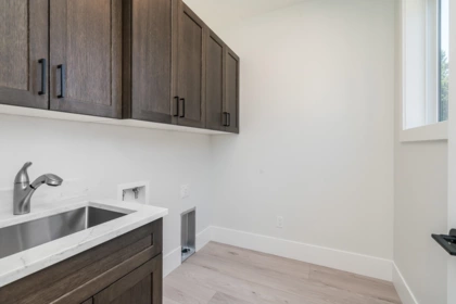 Powder Room Photo of 34059 Woodbine Street, Abbotsford, BC