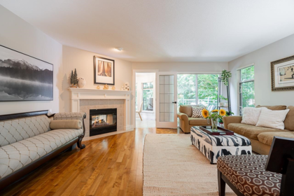 1158 Strathaven Drive, North Vancouver, BC, North Vancouver — Townhouse for sale