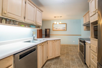 305 1220 Fir Street, White Rock, BC, White Rock — Apartment/Condo for sale