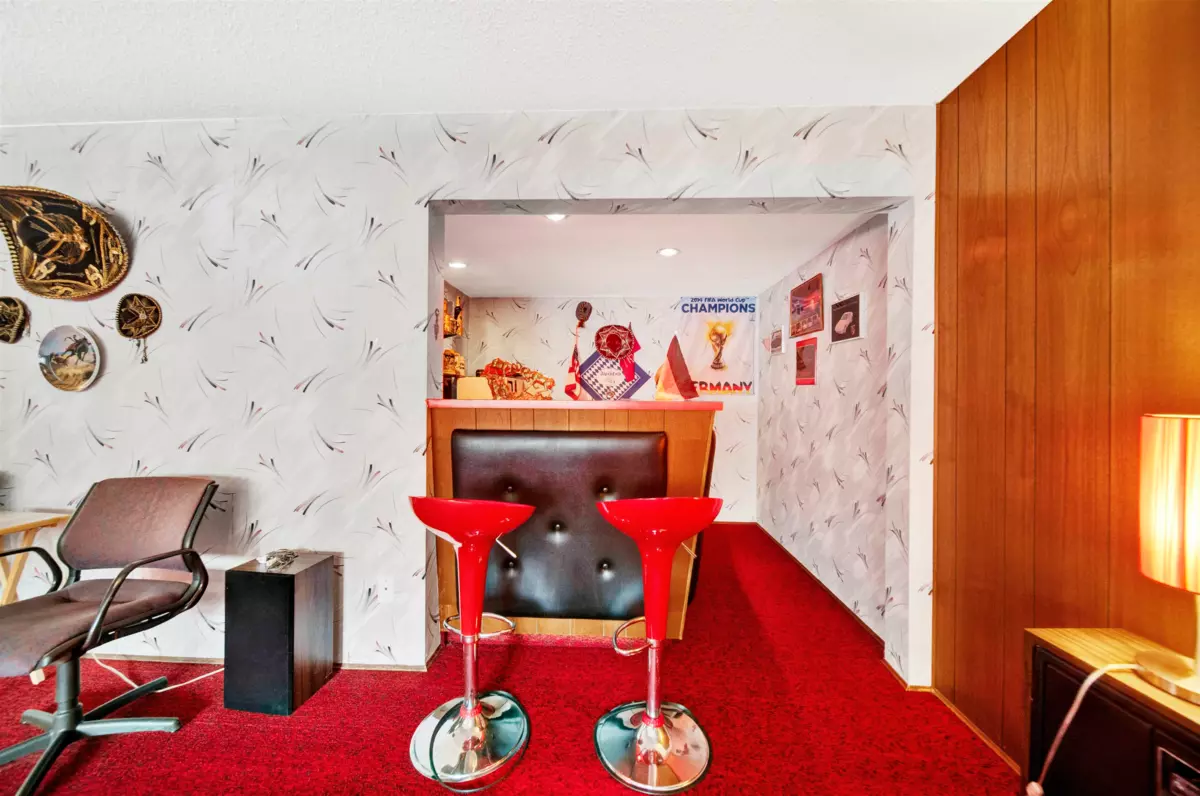 Garden / Landscaping Photo of 3760 Bargen Drive, Richmond, BC