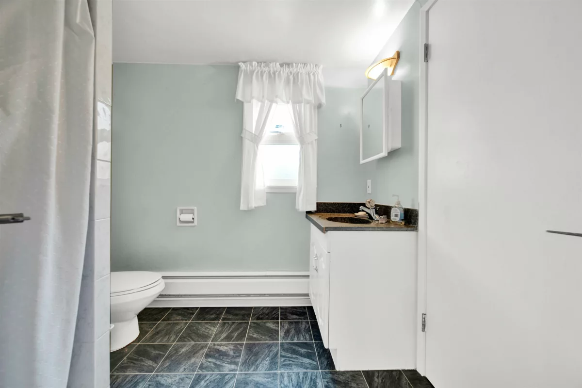 Hallway Photo of 3760 Bargen Drive, Richmond, BC