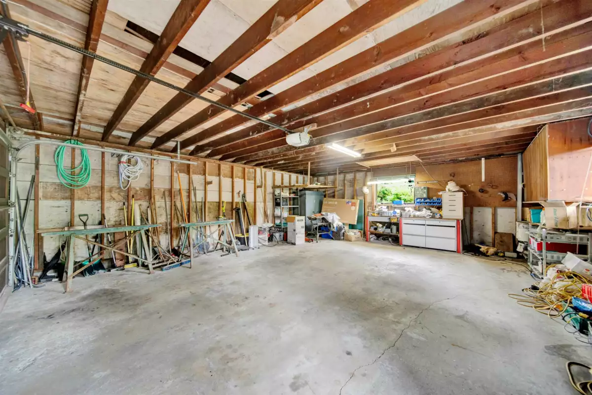 Swimming Pool Photo of 3760 Bargen Drive, Richmond, BC