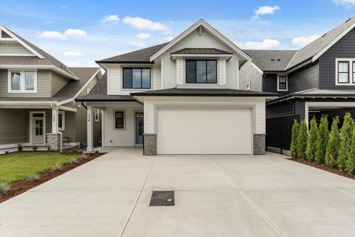 Exterior Front Photo of 114 46211 Promontory Road, Chilliwack, BC