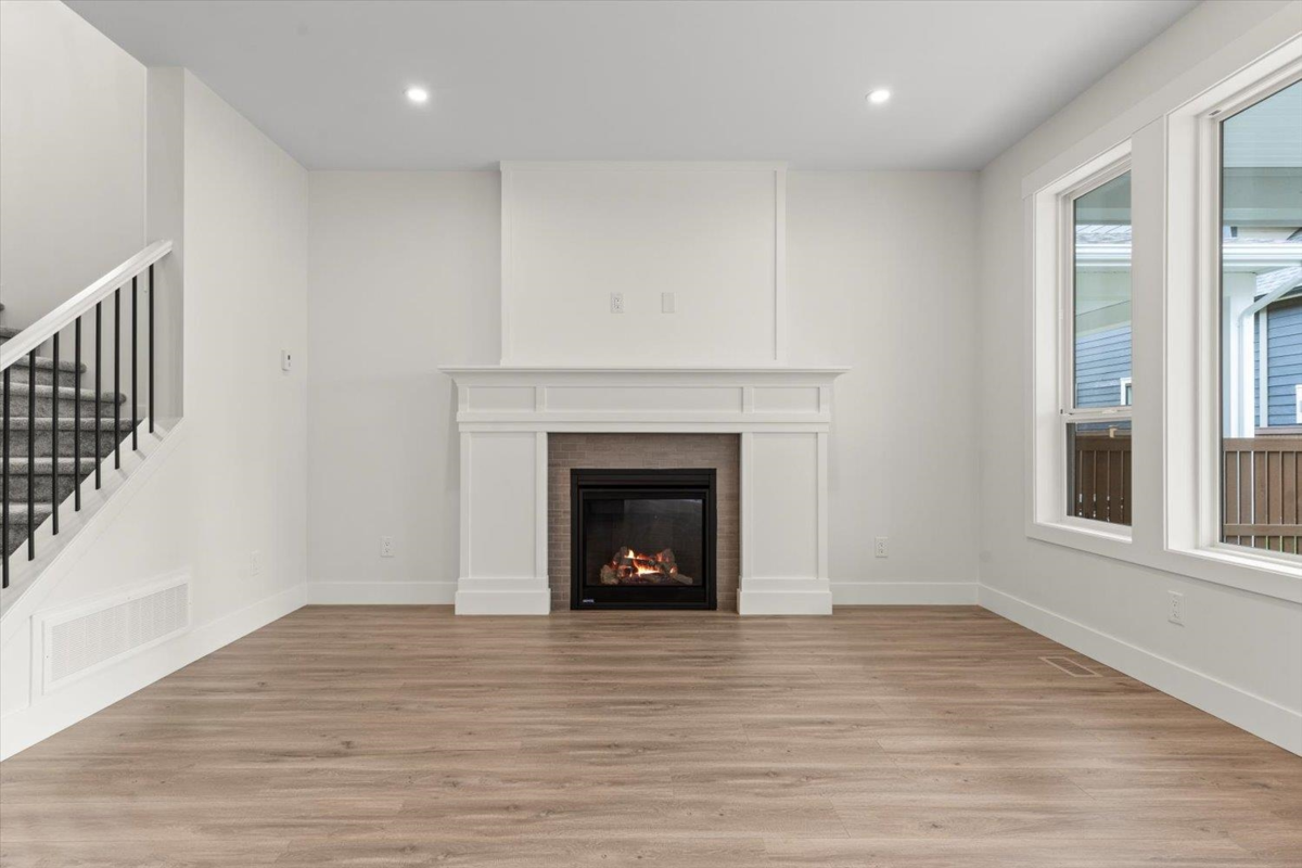 Primary Bedroom Photo of 114 46211 Promontory Road, Chilliwack, BC