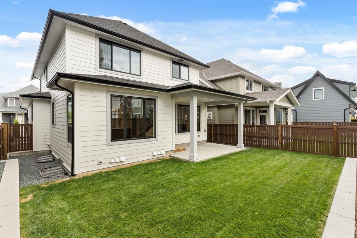 Swimming Pool Photo of 114 46211 Promontory Road, Chilliwack, BC