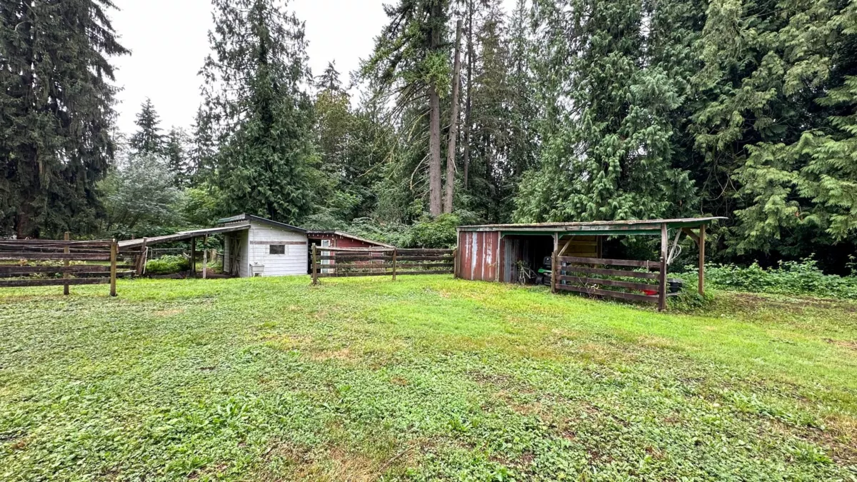 Fitness Center Photo Near 11185 272 Street, Maple Ridge, BC