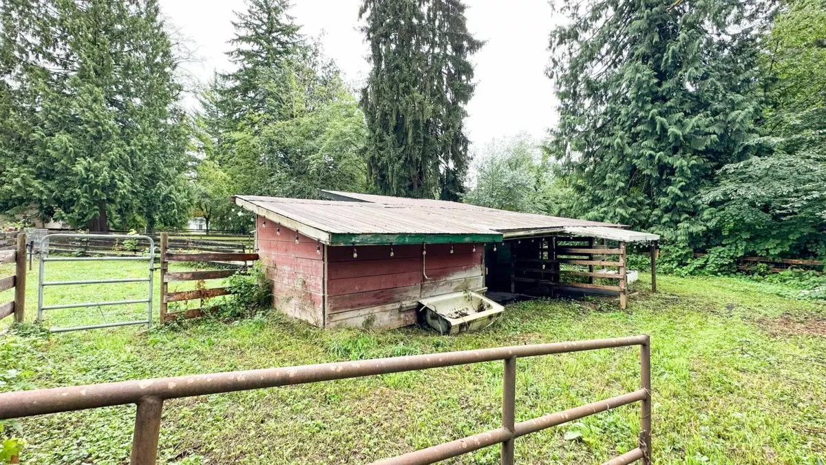 Front Yard Photo of 11185 272 Street, Maple Ridge, BC