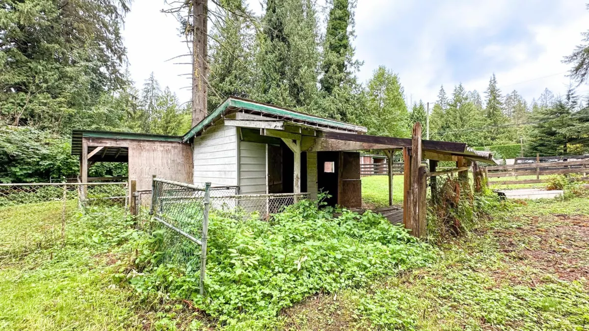 Garden / Landscaping Photo of 11185 272 Street, Maple Ridge, BC