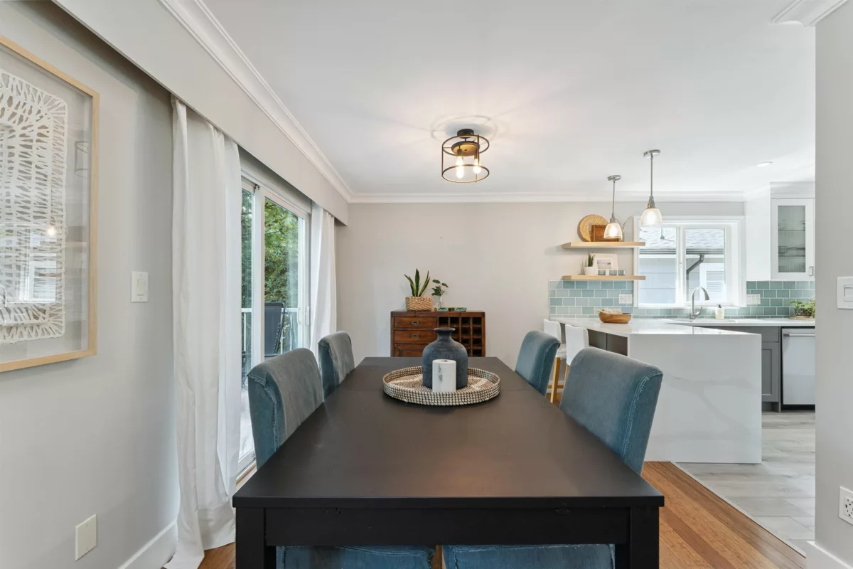 Family Room Photo of 506 E 21st Street, North Vancouver, BC