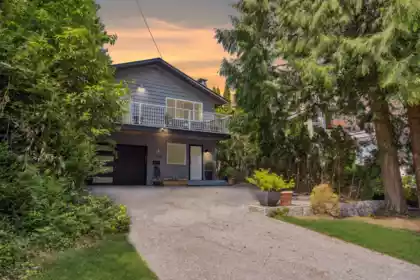 506 E 21st Street, North Vancouver, BC, North Vancouver — Single Family Residence for sale