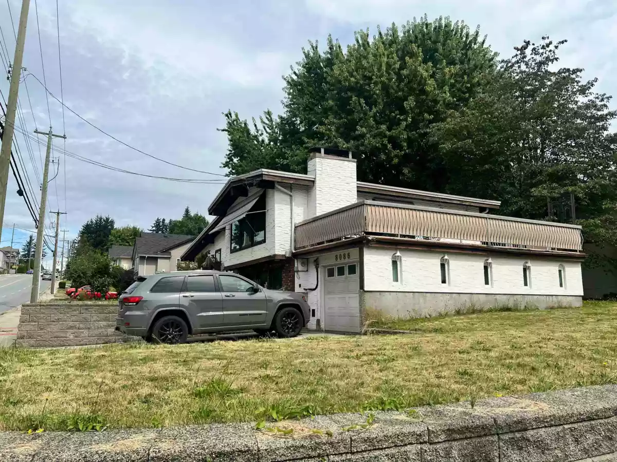 Front Yard Photo of 8086 Cedar Street, Mission, BC