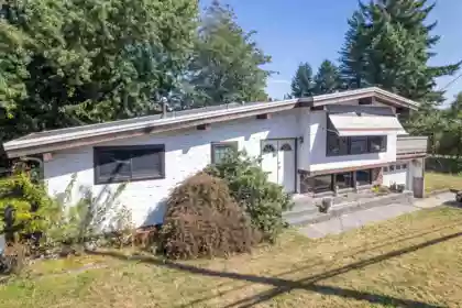 Outdoor Deck Photo of 8086 Cedar Street, Mission, BC