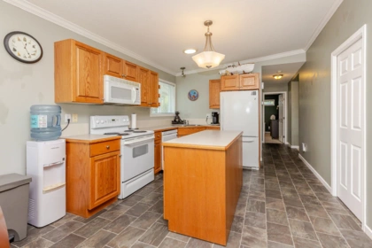 182 1840 160 Street, Surrey, BC, Surrey — Manufactured Home for sale