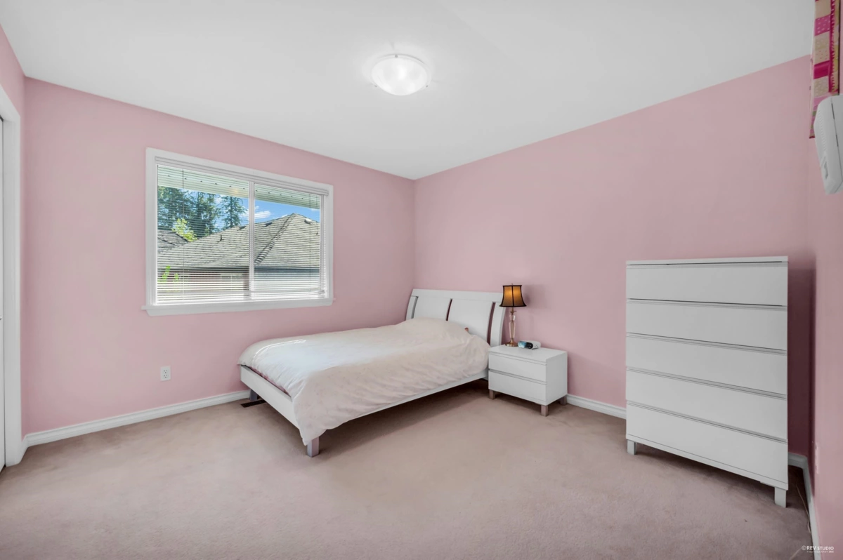 Backyard Photo of 3945 Braemar Place, North Vancouver, BC