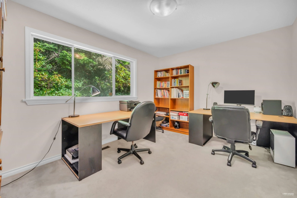 Loft / Bonus Room Photo of 3945 Braemar Place, North Vancouver, BC