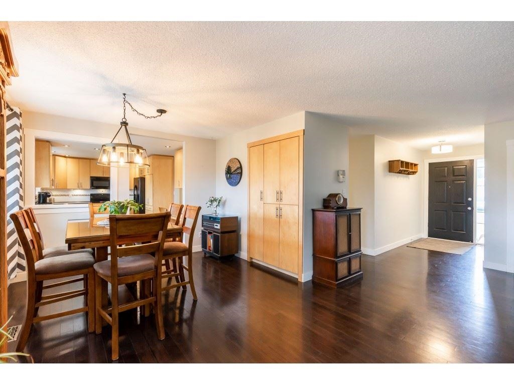 Walk-In Closet Photo of 2277 Rainier Street, Abbotsford, BC