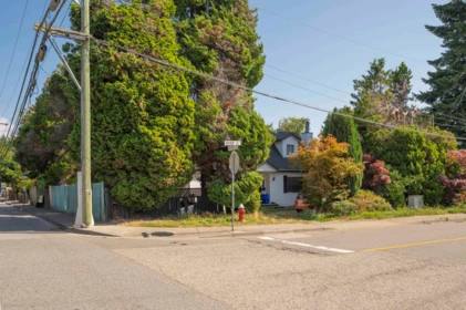 1590 Bishop Road, White Rock, BC, White Rock — Single Family Residence for sale