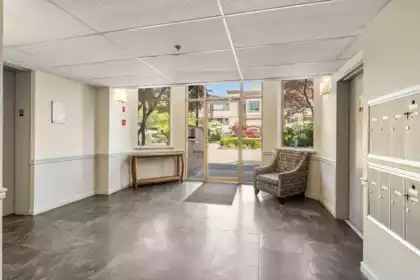 101 70 Richmond Street, New Westminster, BC, New Westminster — Apartment/Condo for sale