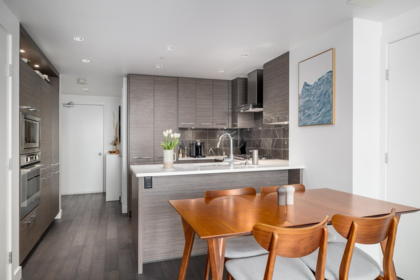 906 7488 Lansdowne Road, Richmond, BC, Richmond — Apartment/Condo for sale
