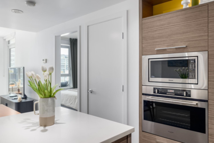 906 7488 Lansdowne Road, Richmond, BC, Richmond — Apartment/Condo for sale