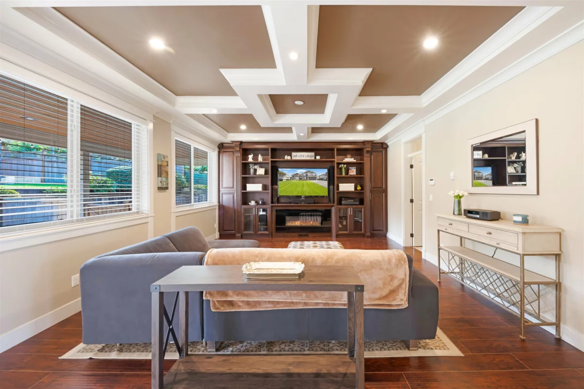 Basement Recreation Room Photo of 10248 124a Street, Surrey, BC