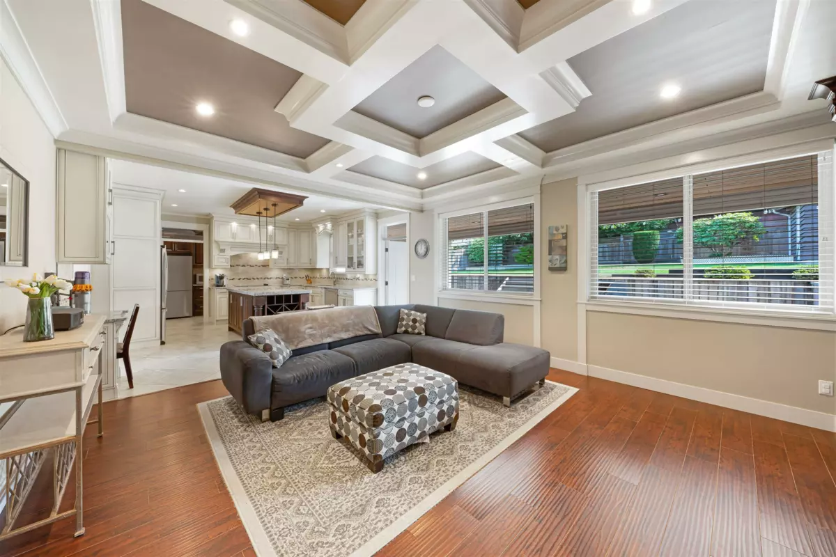 Mudroom Photo of 10248 124a Street, Surrey, BC