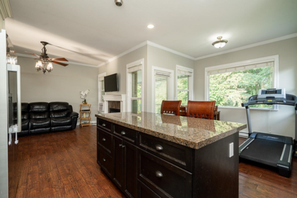 Kitchen Photo of 27680 Signal Court, Abbotsford, BC