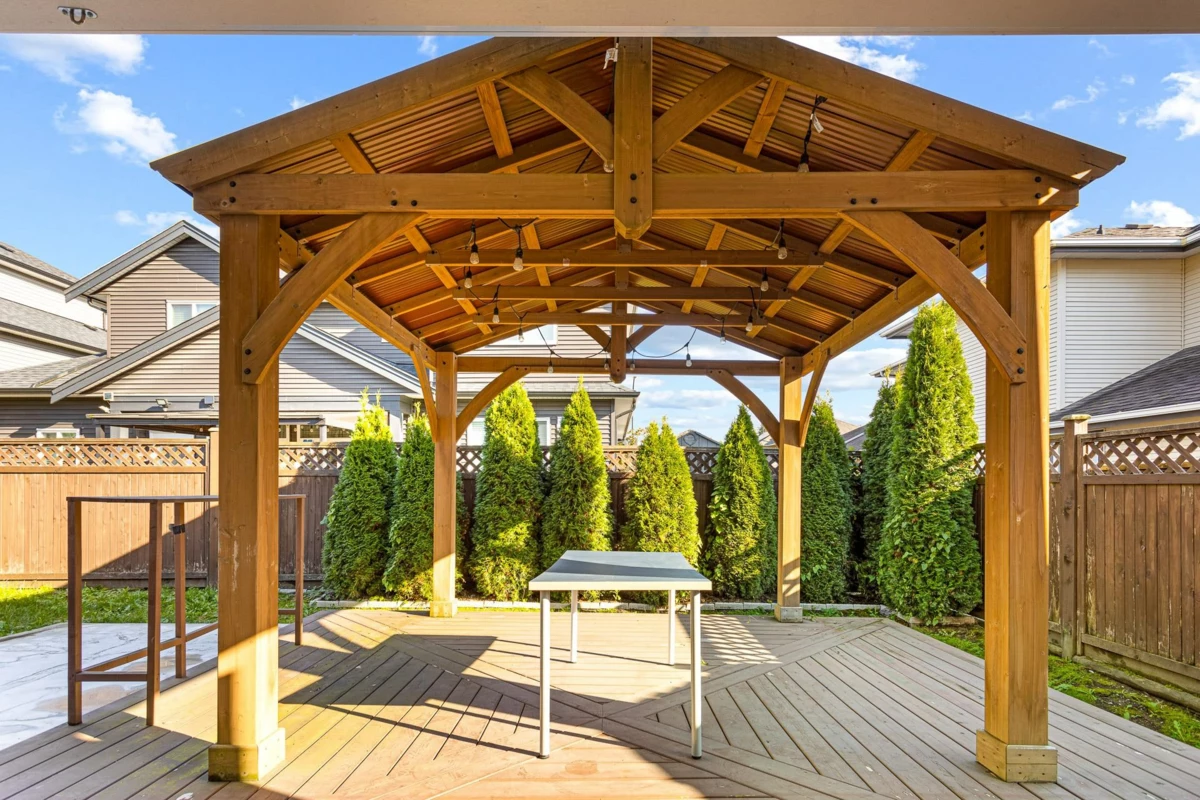 Entry Foyer Photo of 20417 Hartnell Avenue, Maple Ridge, BC