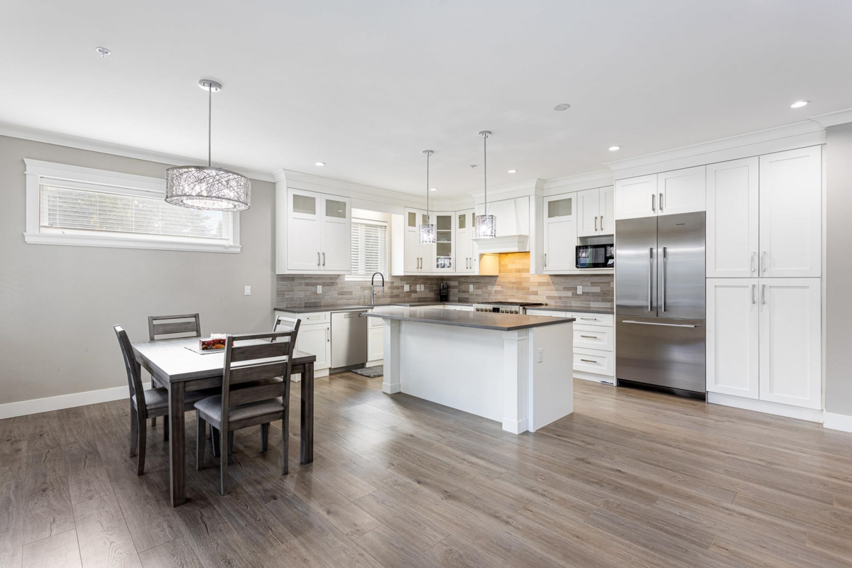 Kitchen Island Photo of 20417 Hartnell Avenue, Maple Ridge, BC
