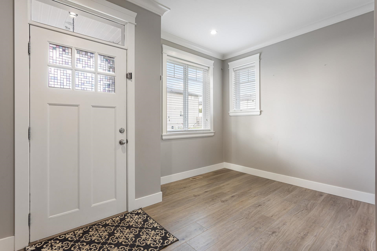 Living Room Photo of 20417 Hartnell Avenue, Maple Ridge, BC