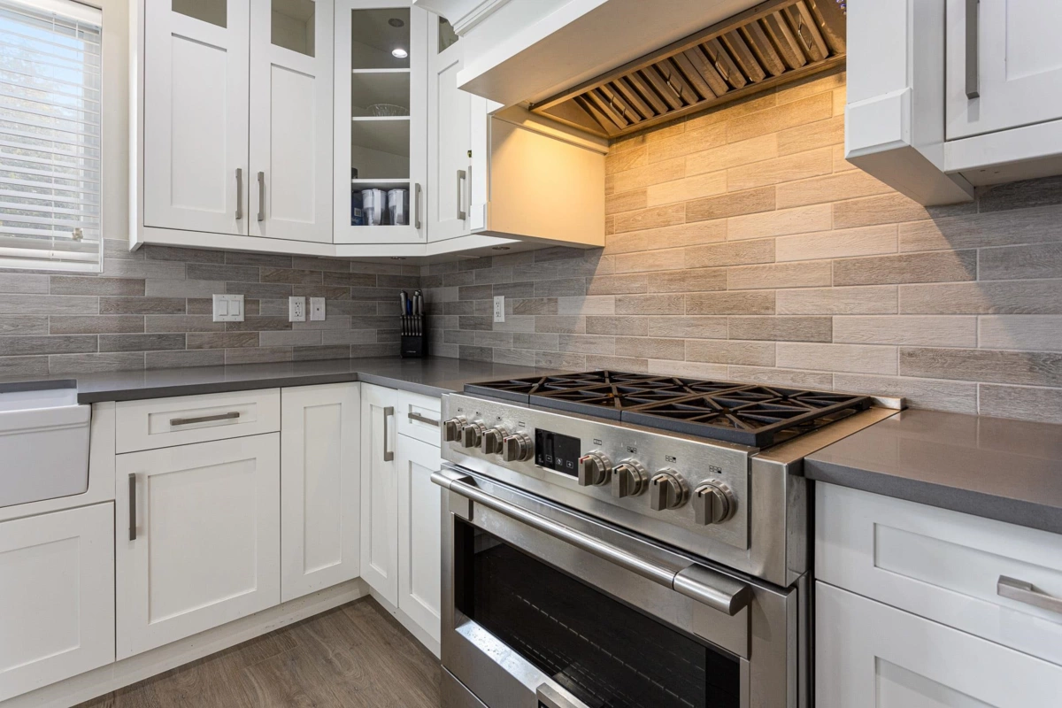 Primary Bedroom Photo of 20417 Hartnell Avenue, Maple Ridge, BC