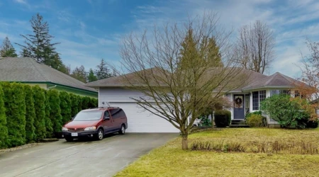356 Chestnut Avenue, Harrison Hot Springs, BC, Harrison Hot Springs — Single Family Residence for sale