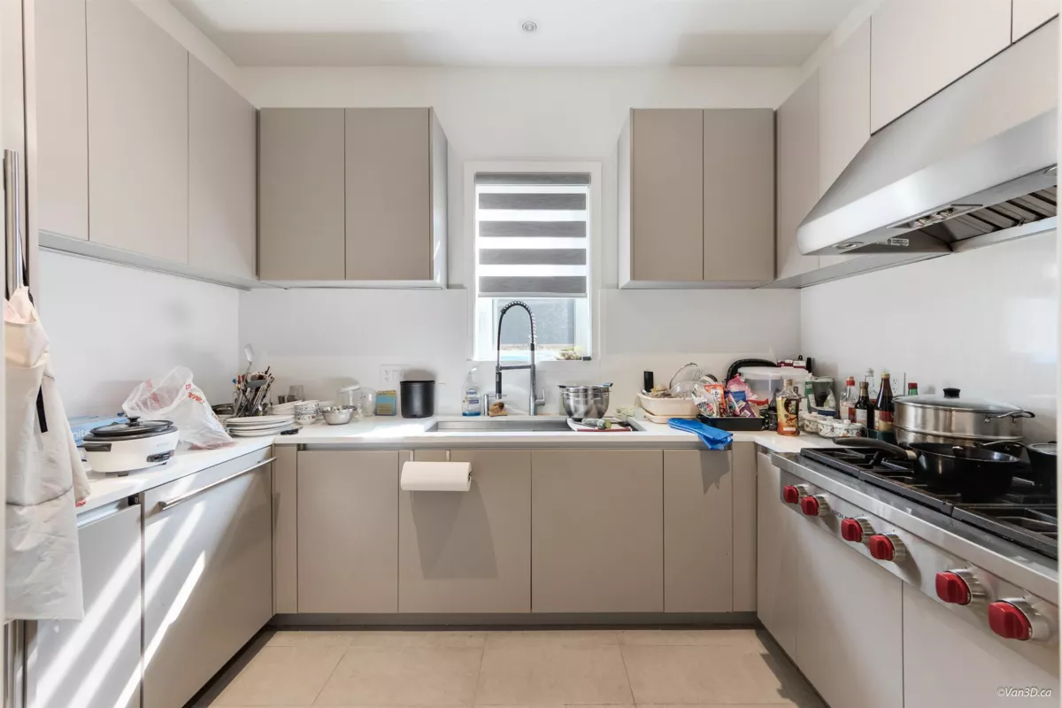 Bedroom 4 Photo of 1041 W 53rd Avenue, Vancouver, BC