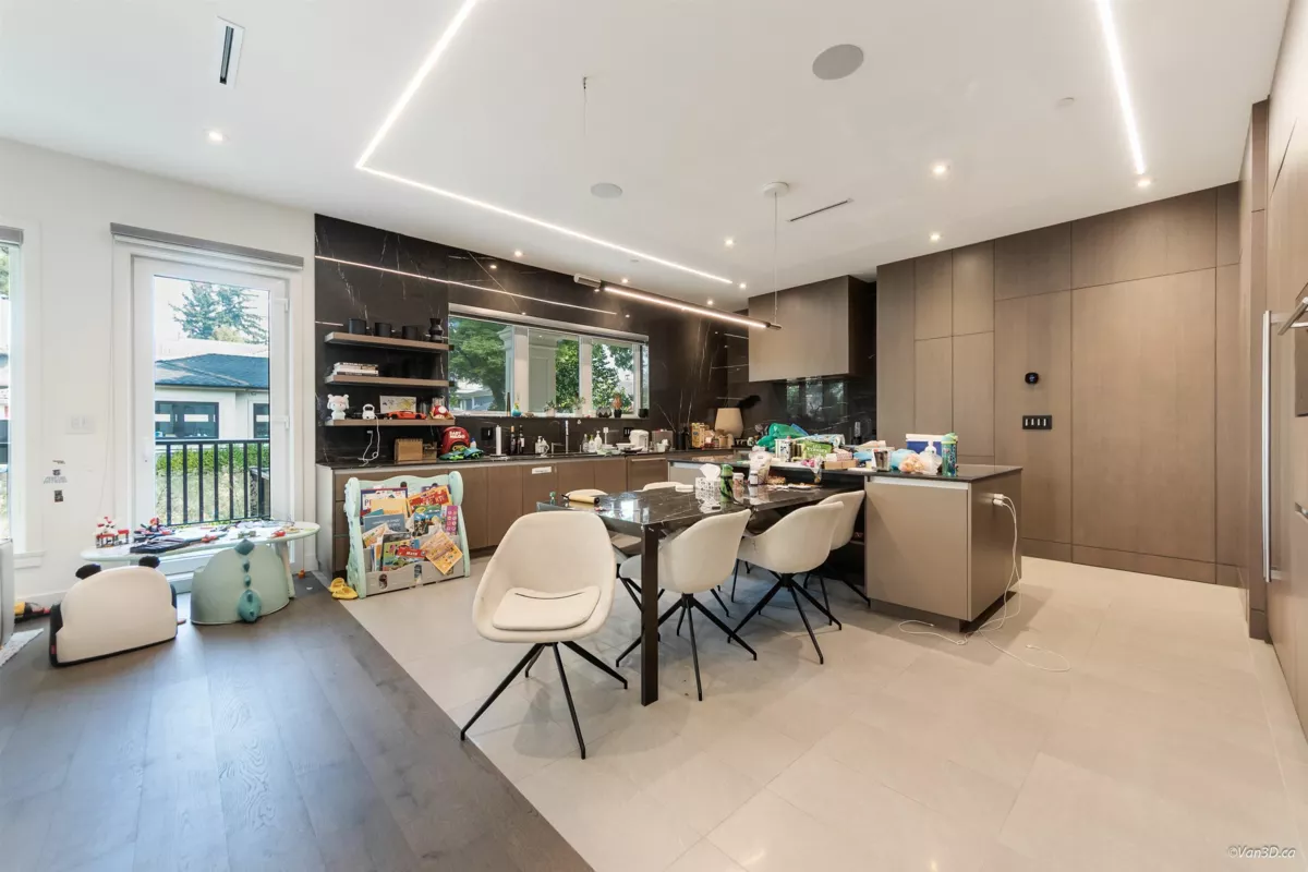 Breakfast Nook Photo of 1041 W 53rd Avenue, Vancouver, BC