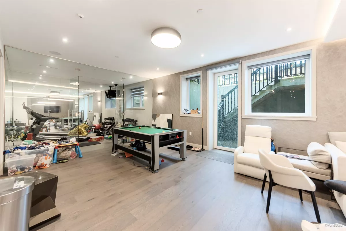 Garage Interior Photo of 1041 W 53rd Avenue, Vancouver, BC