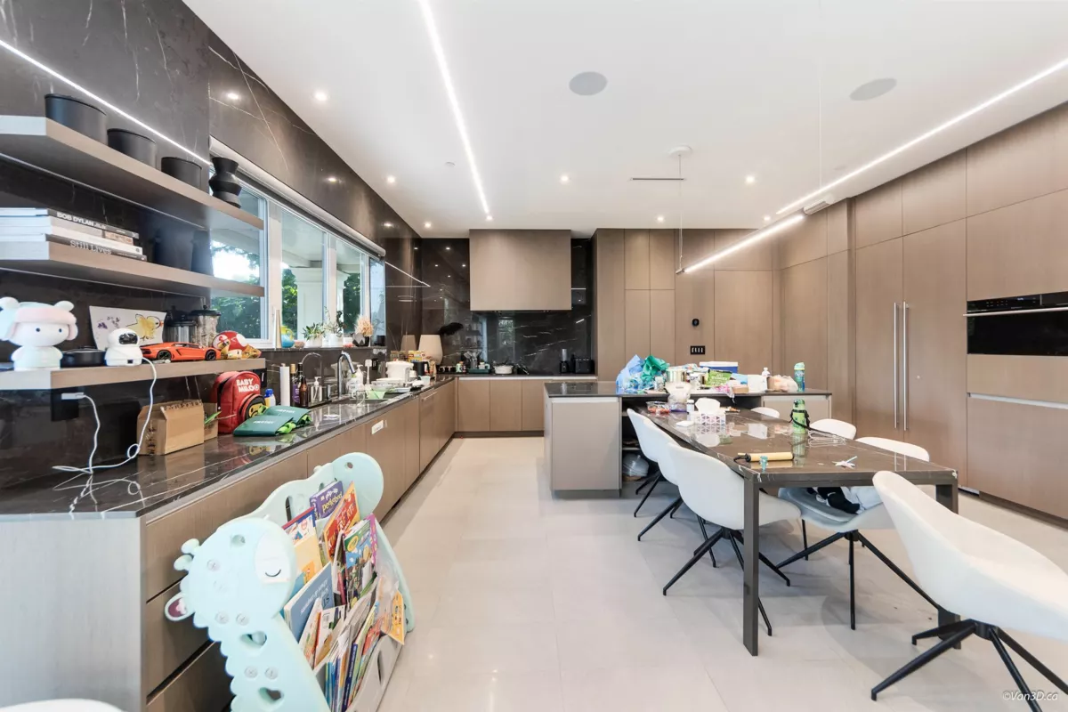 Primary Bedroom Photo of 1041 W 53rd Avenue, Vancouver, BC