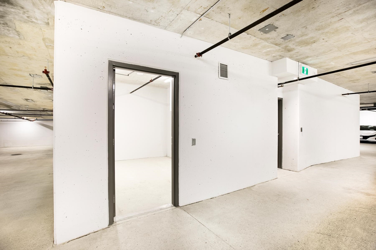Outdoor Kitchen Photo of PH 1103 2325 Emery Court, North Vancouver, BC