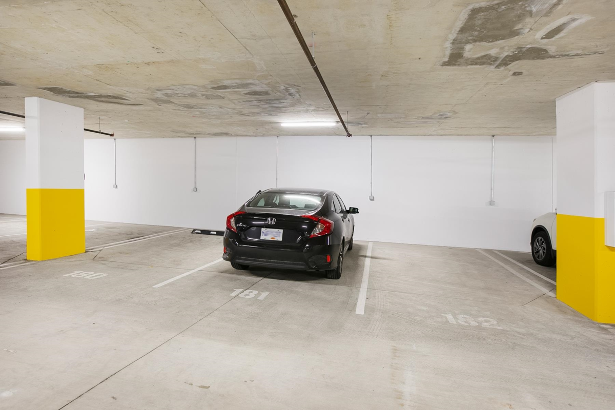 Swimming Pool Photo of PH 1103 2325 Emery Court, North Vancouver, BC