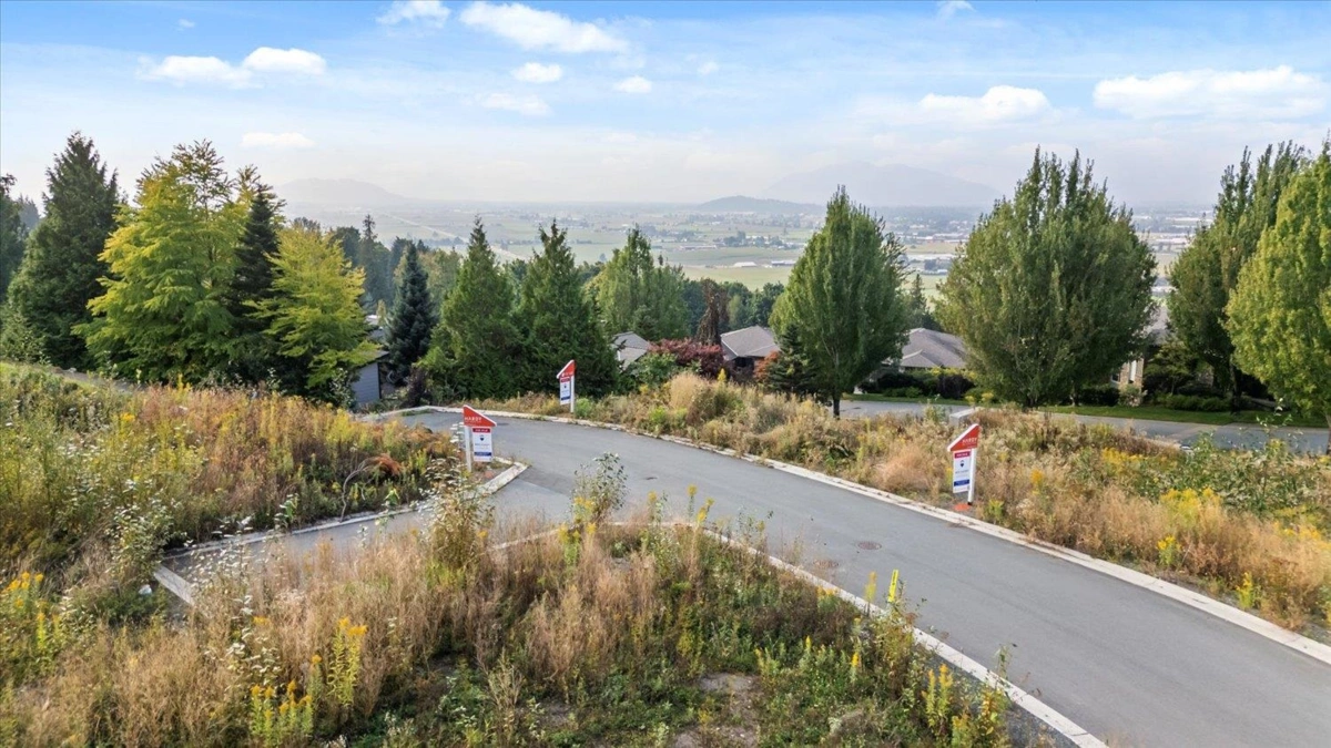 Pantry Photo of 12 51076 Falls Court, Chilliwack, BC