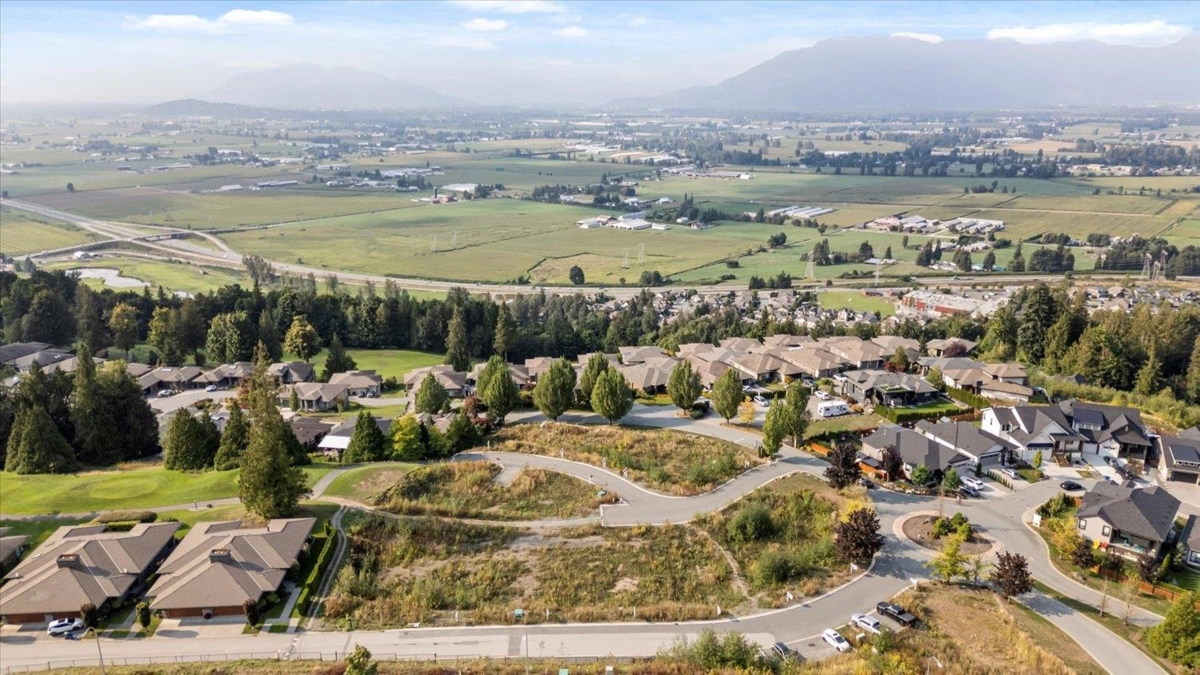 Primary Bedroom Photo of 12 51076 Falls Court, Chilliwack, BC