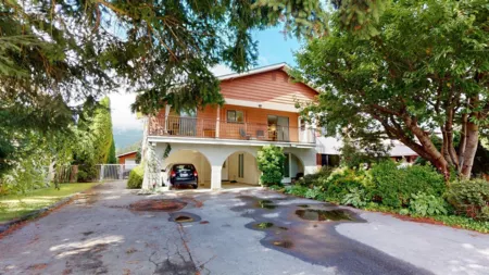 41343 Kingswood Road, Squamish, BC, Squamish — Single Family Residence for sale
