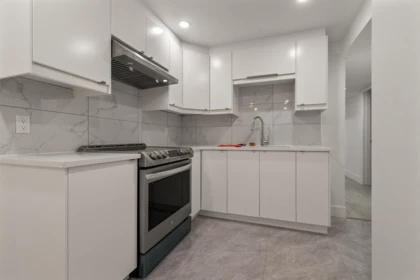 Kitchen Island Photo of 6755 Lorne Drive, Chilliwack, BC