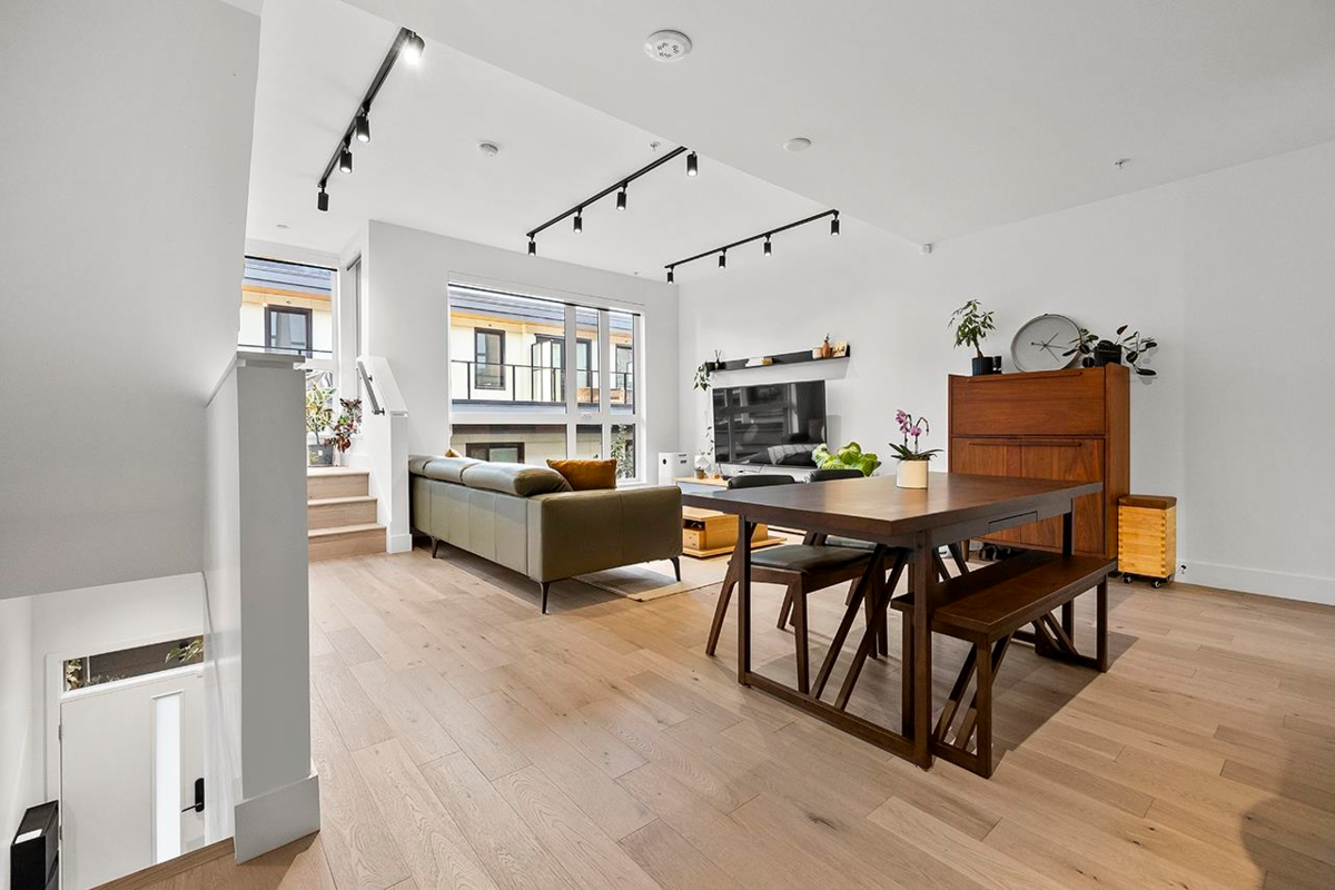 Family Room Photo of 3956 Dumfries Street, Vancouver, BC