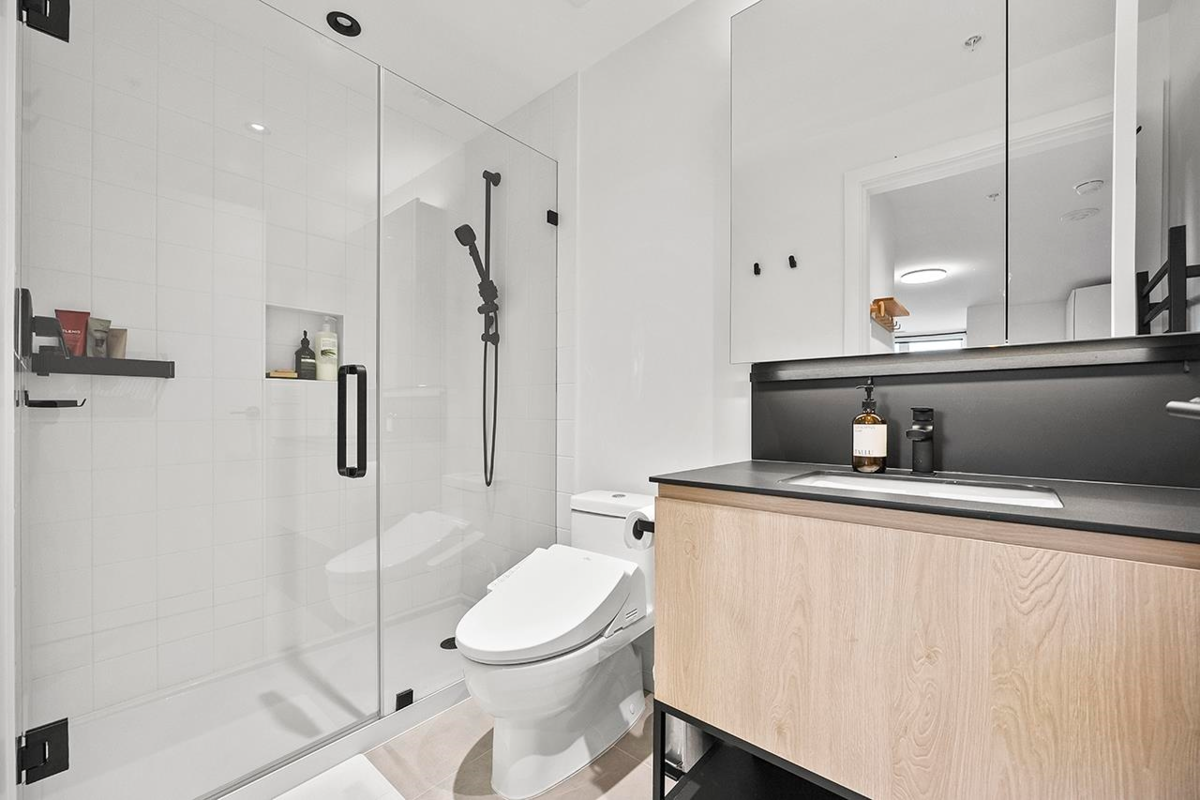 Office / Den Photo of 3956 Dumfries Street, Vancouver, BC